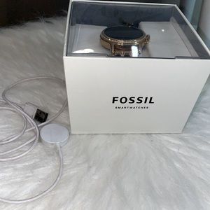 Fossil Gen 5 Rose Gold Smartwatch. Perfect condition. Only used twice.